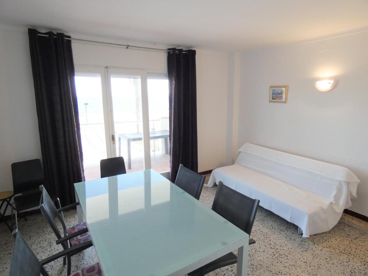 Europa 18 Apartment Roses Bagian luar foto